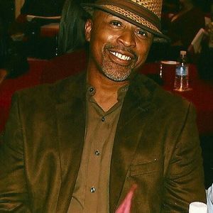 Meet your Posher, Mikel